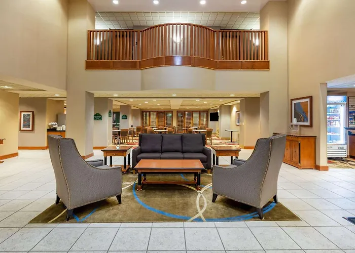 Wingate By Wyndham Hotel