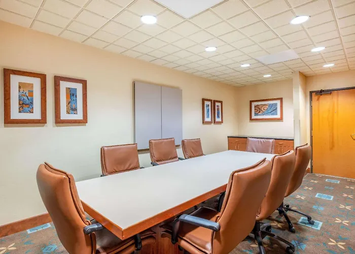 Wingate By Wyndham 3*