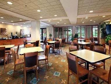 Wingate By Wyndham 3*
